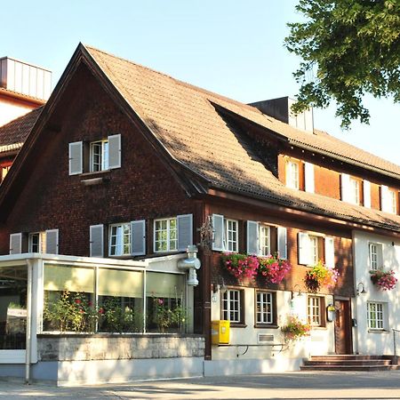 Hotel-Gasthof Loewen Feldkirch Buitenkant foto