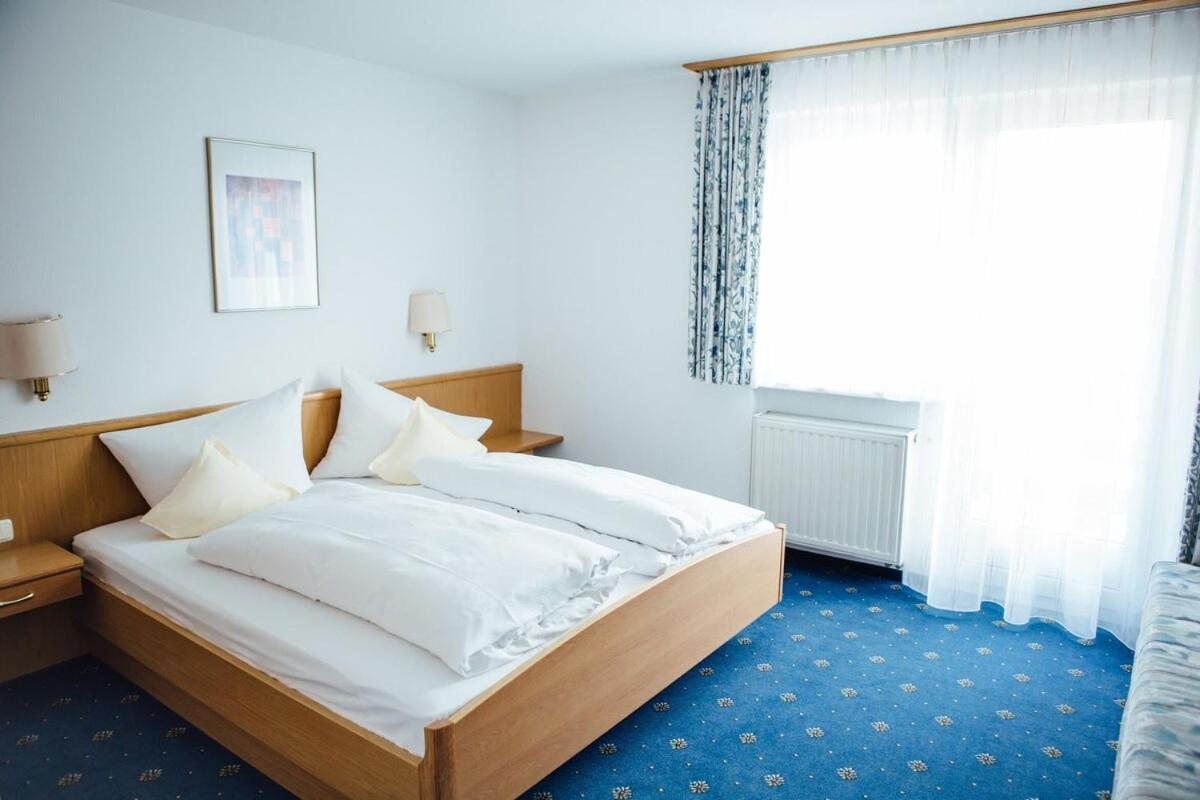 Hotel-Gasthof Loewen Feldkirch Buitenkant foto