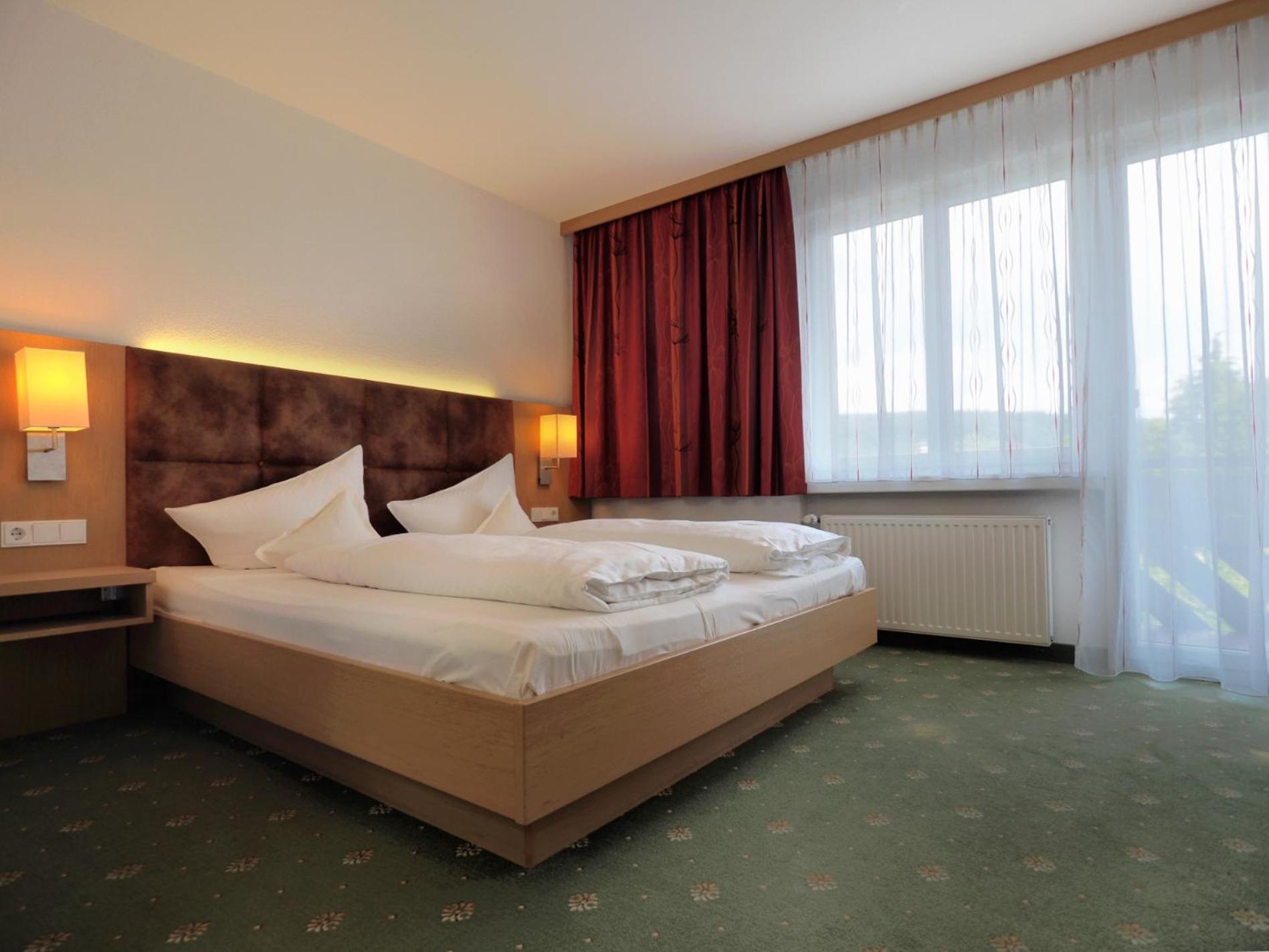 Hotel-Gasthof Loewen Feldkirch Buitenkant foto